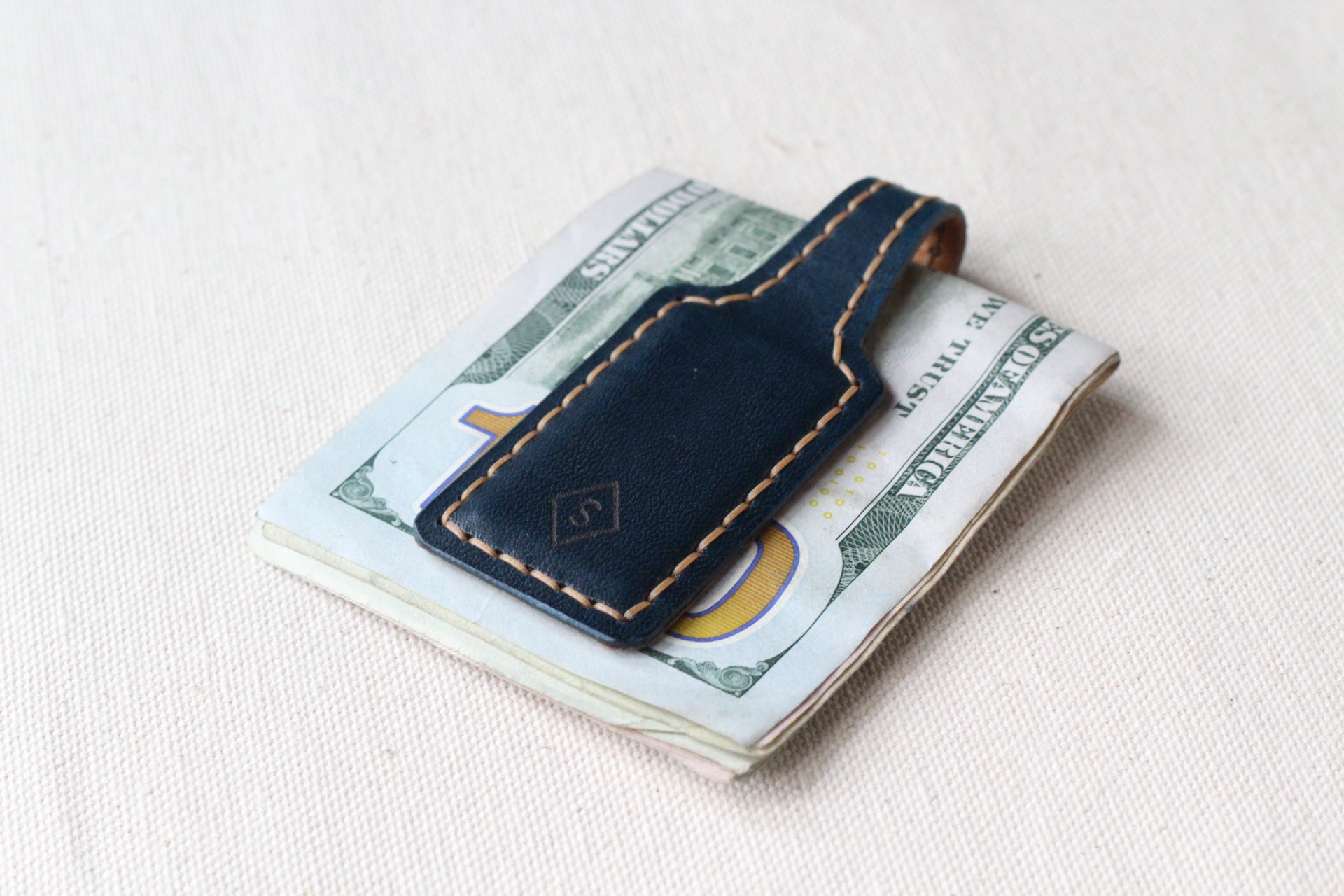 Laughlin Money Clip : Blue/ Natural